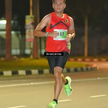 Runner Photo 8790710