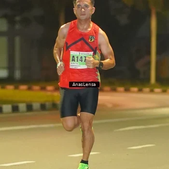 Runner Photo 8790713