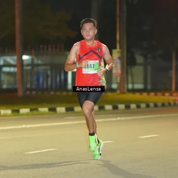 Runner Photo 8790728