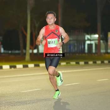 Runner Photo 8790744