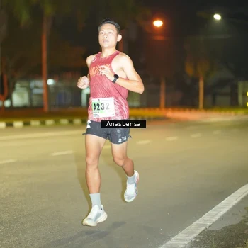 Runner Photo 8790773