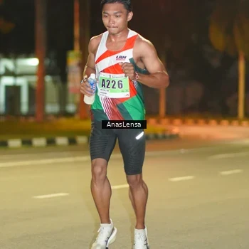 Runner Photo 8790792