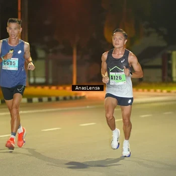 Runner Photo 8790874