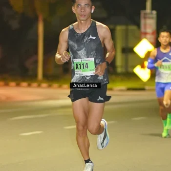 Runner Photo 8790888