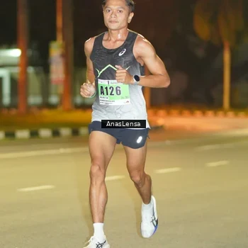 Runner Photo 8790893