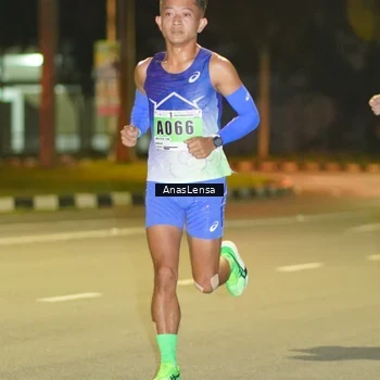 Runner Photo 8790905