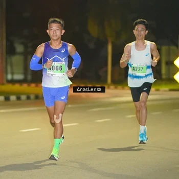 Runner Photo 8790910