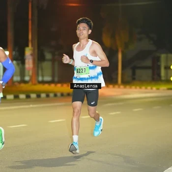 Runner Photo 8790915