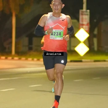 Runner Photo 8790922
