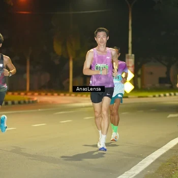 Runner Photo 8790926