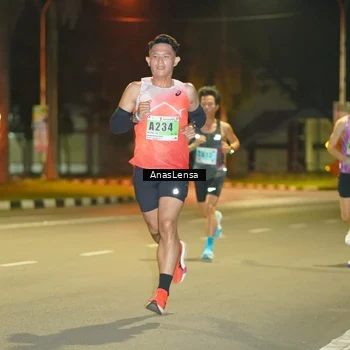 Runner Photo 8790933