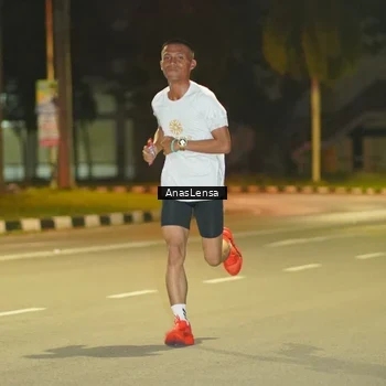 Runner Photo 8790969