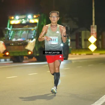 Runner Photo 8790981