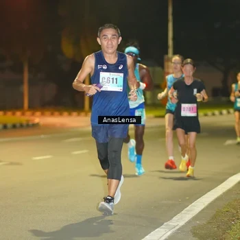Runner Photo 8791003