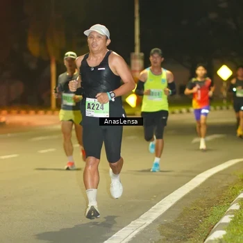 Runner Photo 8791026