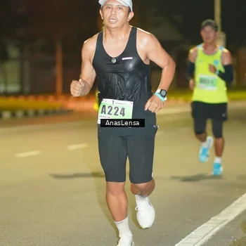Runner Photo 8791037