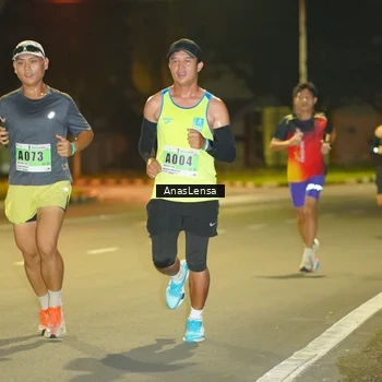 Runner Photo 8791040