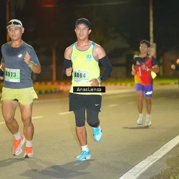 Runner Photo 8791045