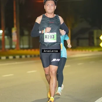 Runner Photo 8791060