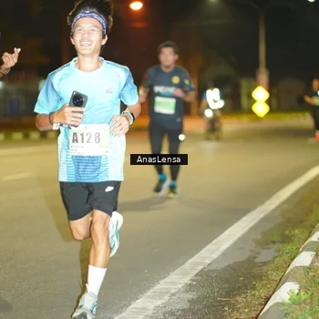 Runner Photo 8791067