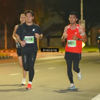 Runner Photo 8791077