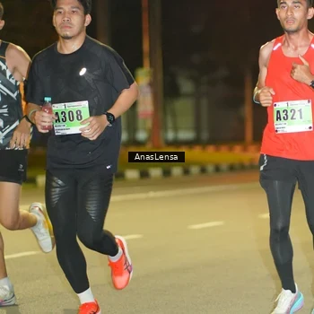 Runner Photo 8791088