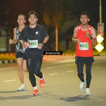 Runner Photo 8791089
