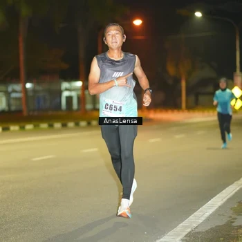 Runner Photo 8791284
