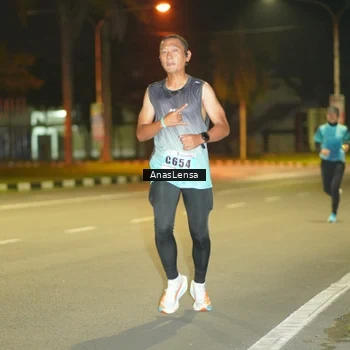 Runner Photo 8791288