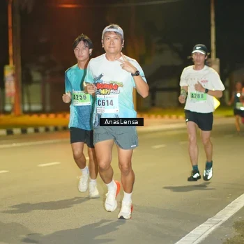 Runner Photo 8791526