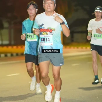 Runner Photo 8791528