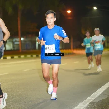 Runner Photo 8791529