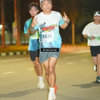 Runner Photo 8791552