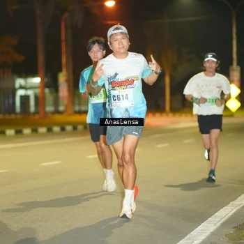 Runner Photo 8791553