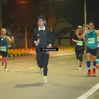 Runner Photo 8791698