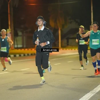 Runner Photo 8791709