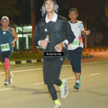 Runner Photo 8791723