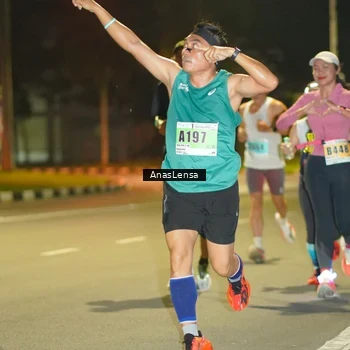 Runner Photo 8791736