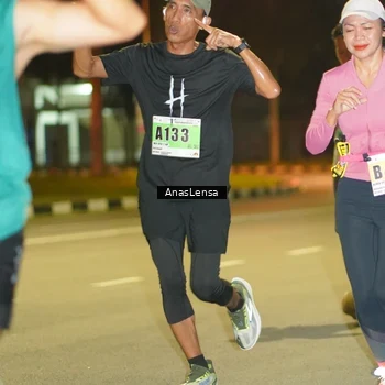 Runner Photo 8791849