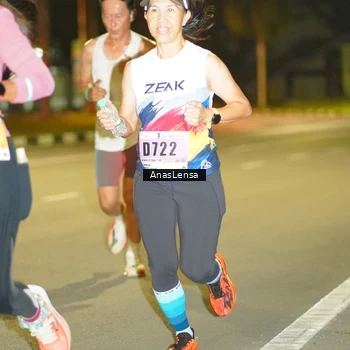 Runner Photo 8792046