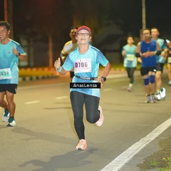 Runner Photo 8792235