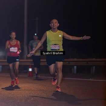 Runner Photo 8792372