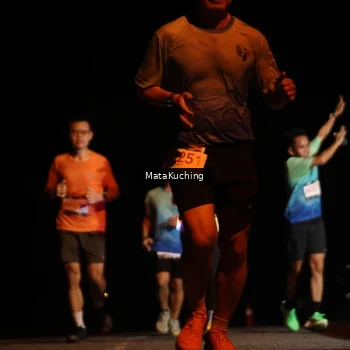 Runner Photo 8792487