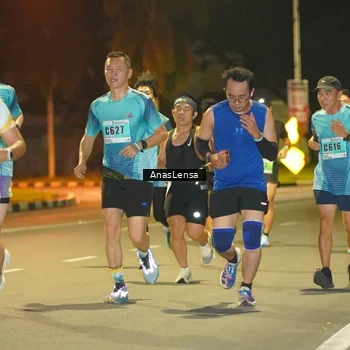 Runner Photo 8792515