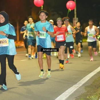 Runner Photo 8793017
