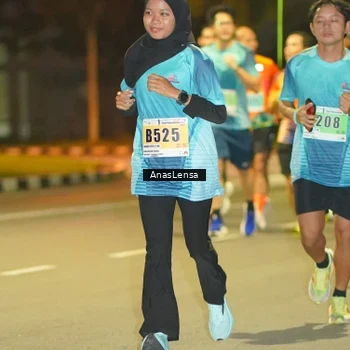 Runner Photo 8793019