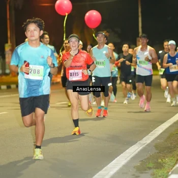 Runner Photo 8793034