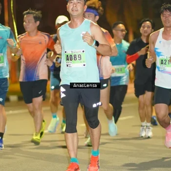 Runner Photo 8793053