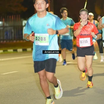 Runner Photo 8793077