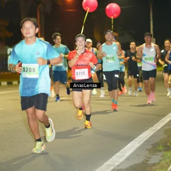 Runner Photo 8793083